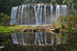 Tinuy-an Falls 01